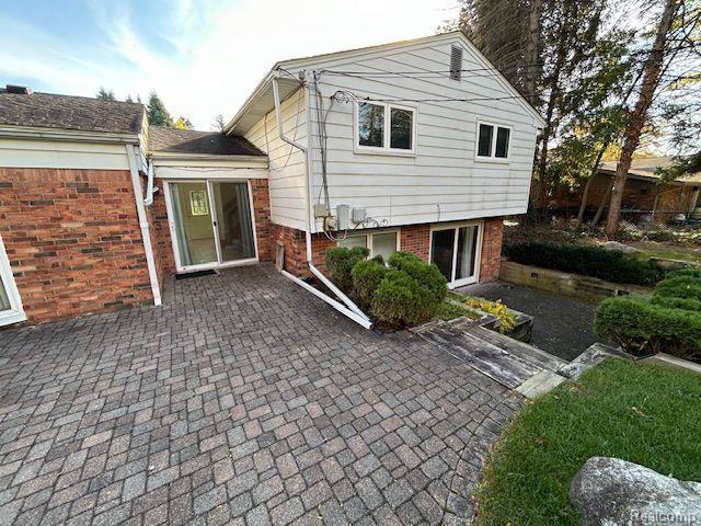 7142 CATHEDRAL Drive, Bloomfield Hills, MI 48301 — Photo 21