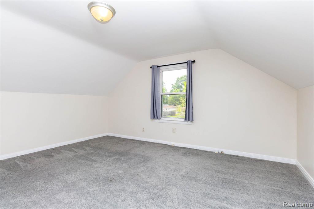 33627 Bock Street, Garden City, MI — Photo 23