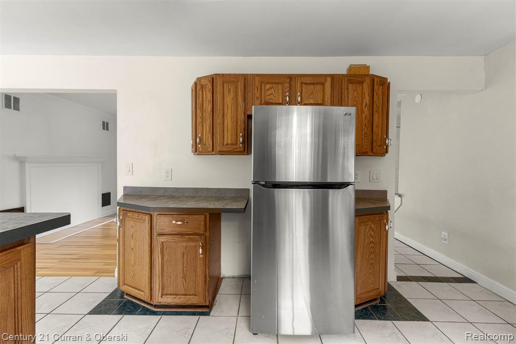 9032 Arlington Drive, Ypsilanti, MI 48198 — Photo 15