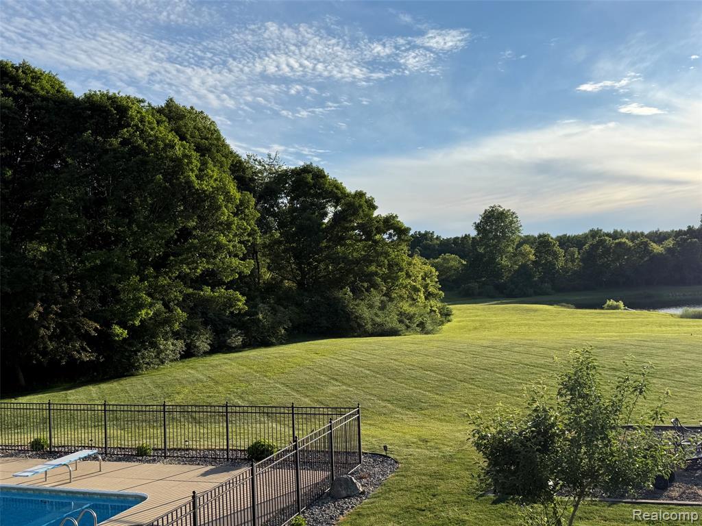 16118 Jeff Court, Grand Ledge, MI 48837 — Photo 10