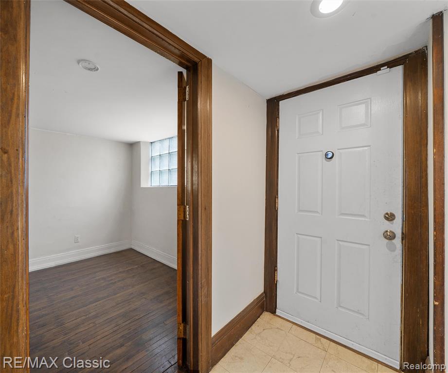 5101 Trumbull Street, Detroit, MI 48208 — Photo 17