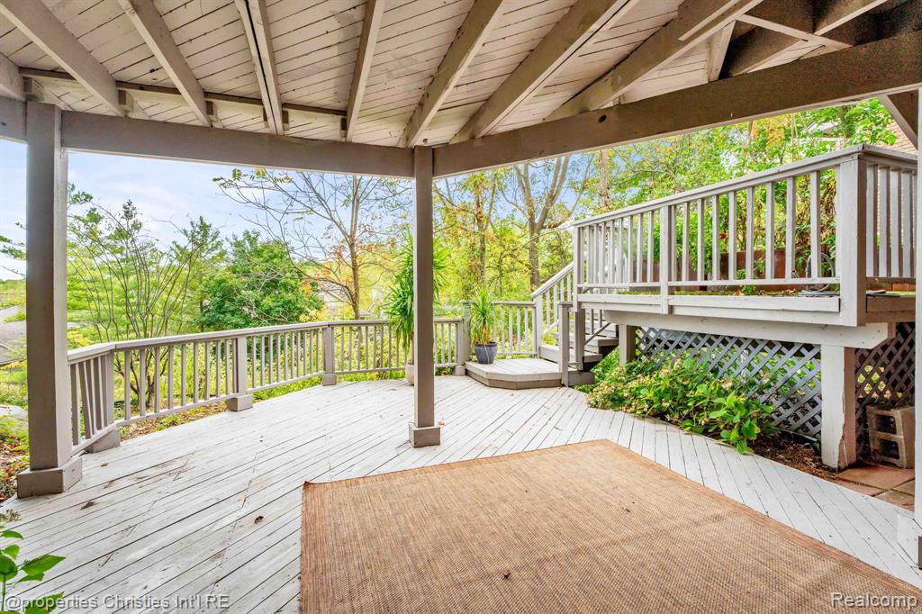 4845 CLIFFSIDE Drive, West Bloomfield, MI 48323 — Photo 53