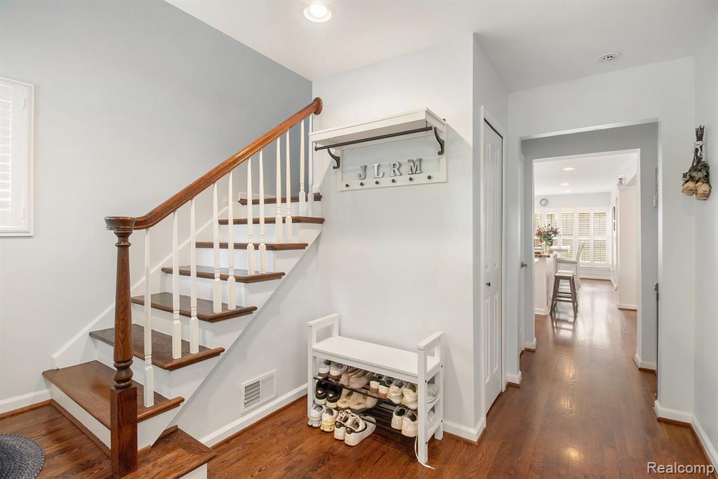 606 Hilldale Drive, Royal Oak, MI 48067 — Photo 4