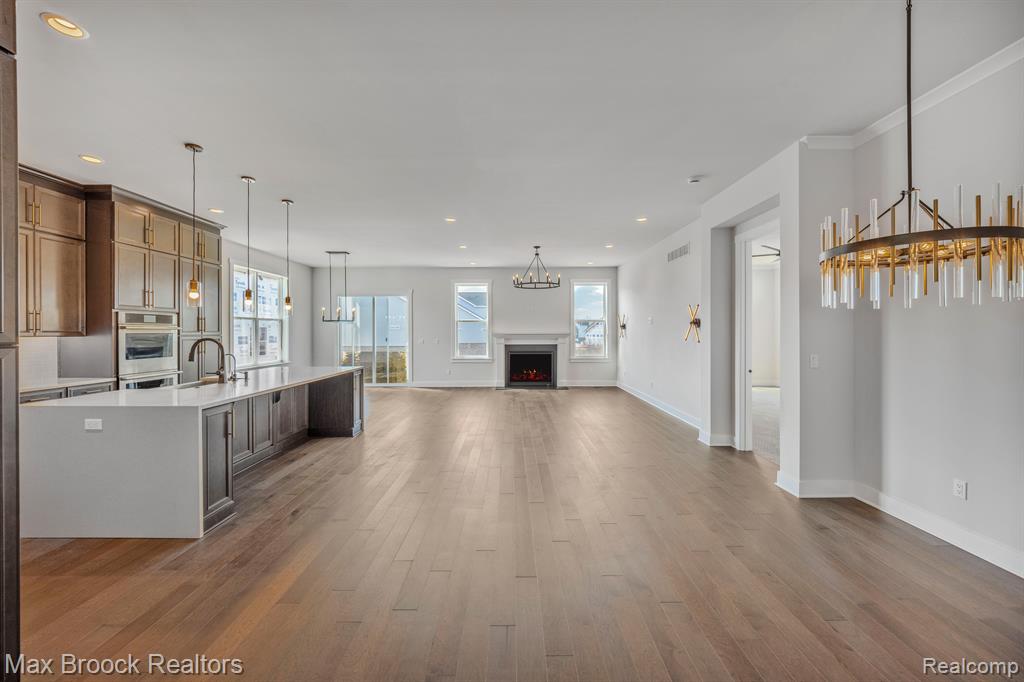 5636 Suffolk Court, West Bloomfield, MI — Photo 4