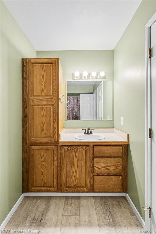 959 E Maple Street, Holly, MI 48442 — Photo 11