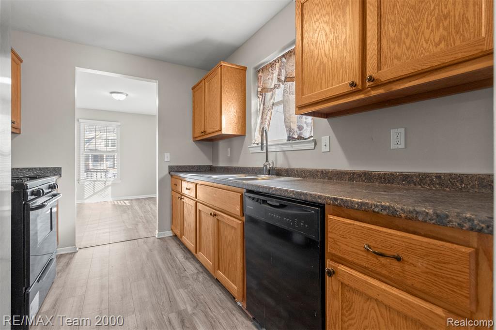 21025 Glen Lodge Road, Ferndale, MI 48220 — Photo 19