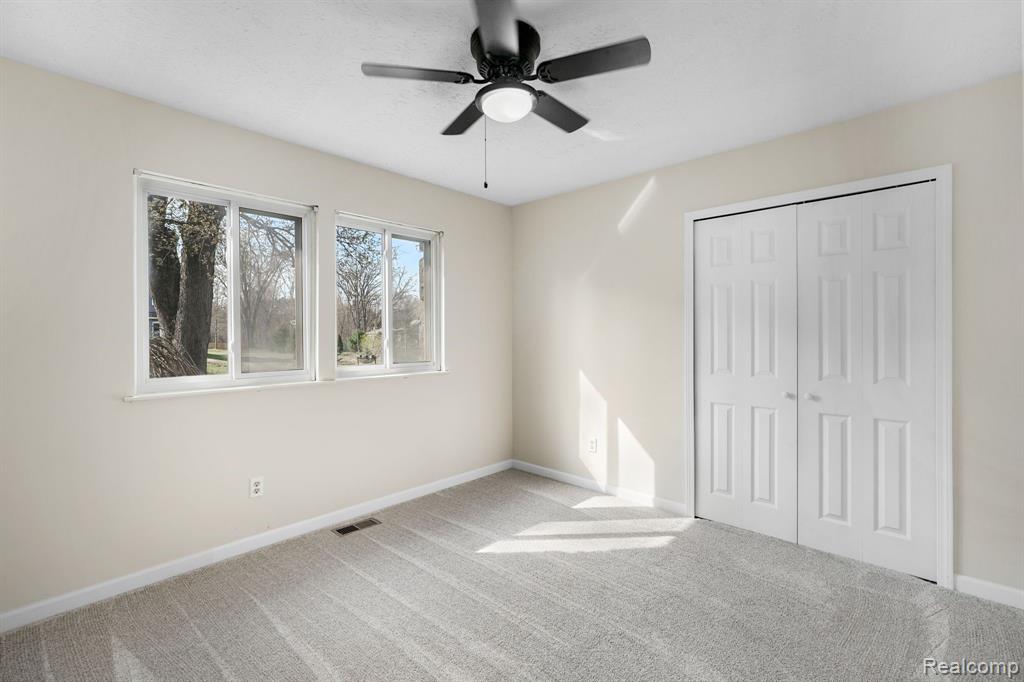 8898 Bishop Road, Brighton, MI 48116 — Photo 9