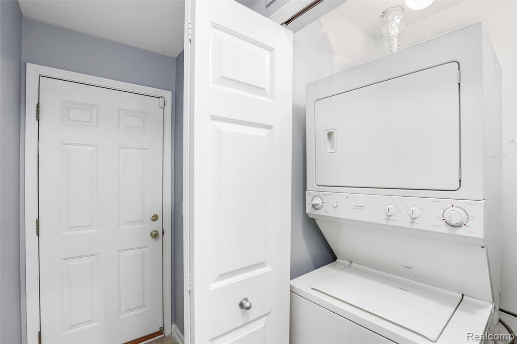 1111 BEAVER Run, Troy, MI 48083 — Photo 18