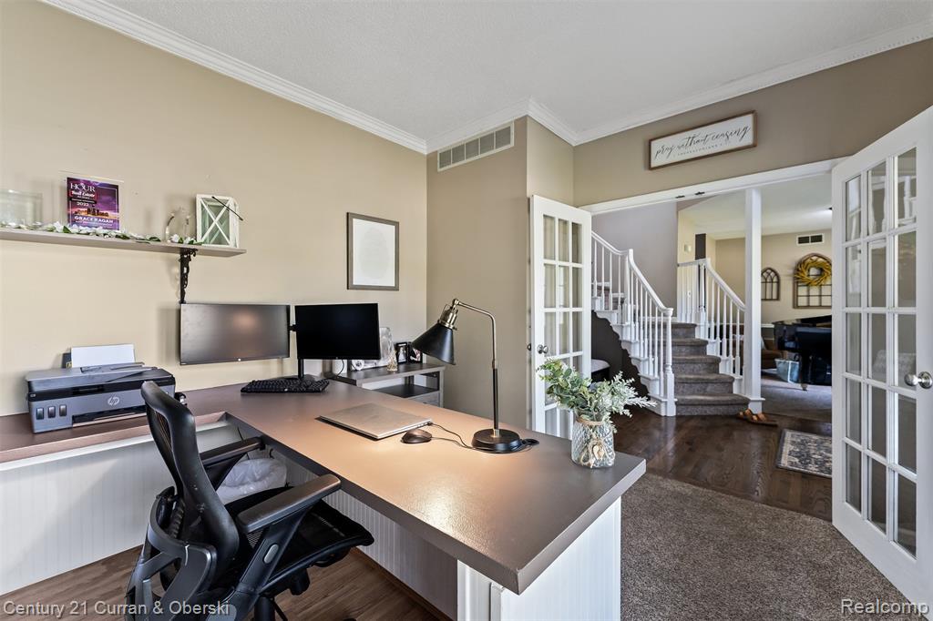 9298 Anacapa Bay Drive, Pinckney, MI 48169 — Photo 10