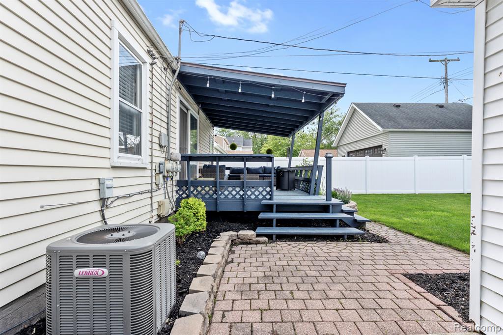 2841 Royal Avenue, Berkley, MI 48072 — Photo 21