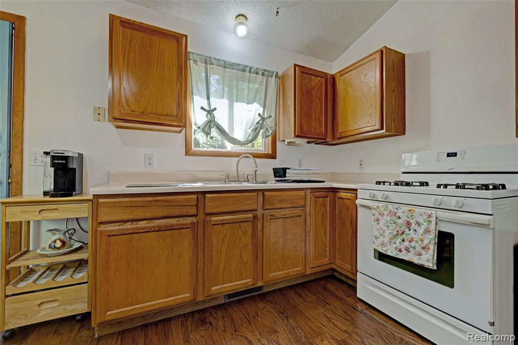 6250 Woodland Drive, Lake, MI 48632 — Photo 13