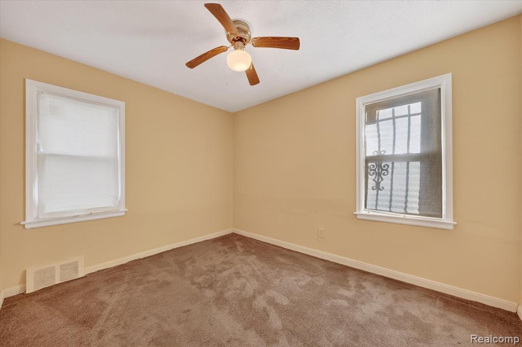 9178 Sussex Street, Detroit, MI 48228 — Photo 10