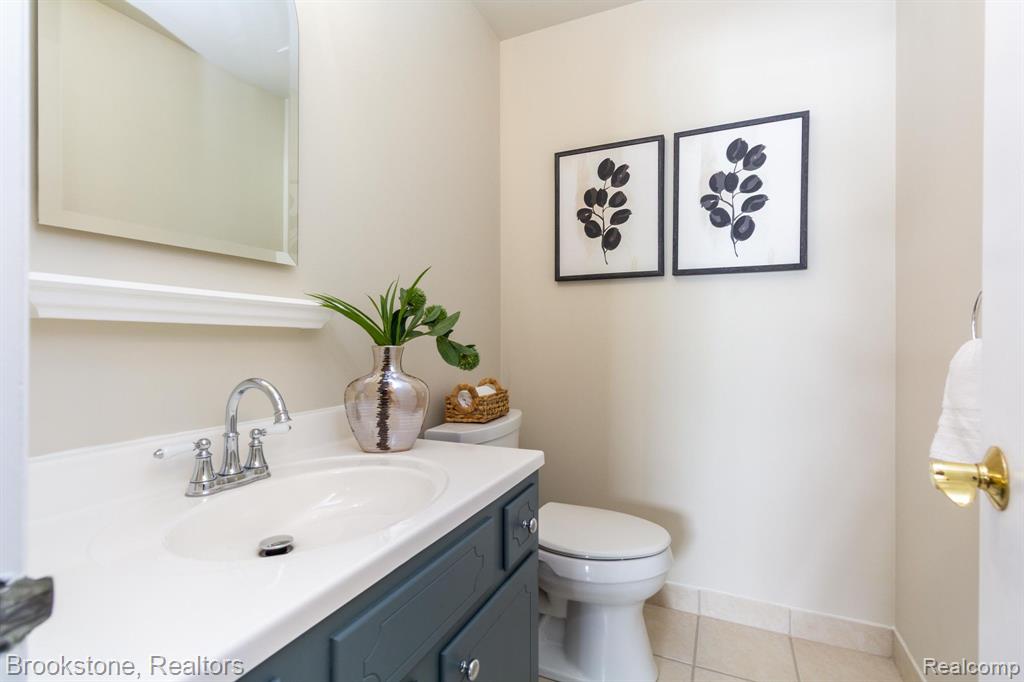 4335 Cypress Drive, Troy, MI 48085 — Photo 33