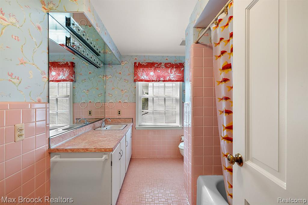 783 WOODDALE Road, Bloomfield Hills, MI 48301 — Photo 34