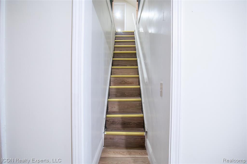 6838 Braun, Center Line, MI 48015 — Photo 19