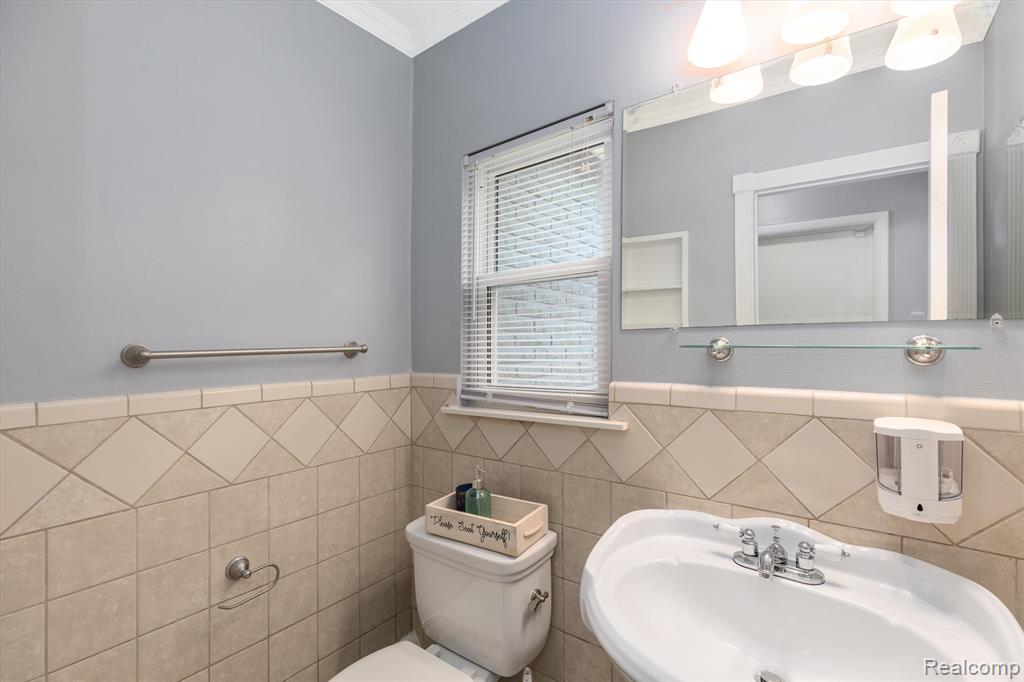 5559 Abington, West Bloomfield, MI — Photo 9