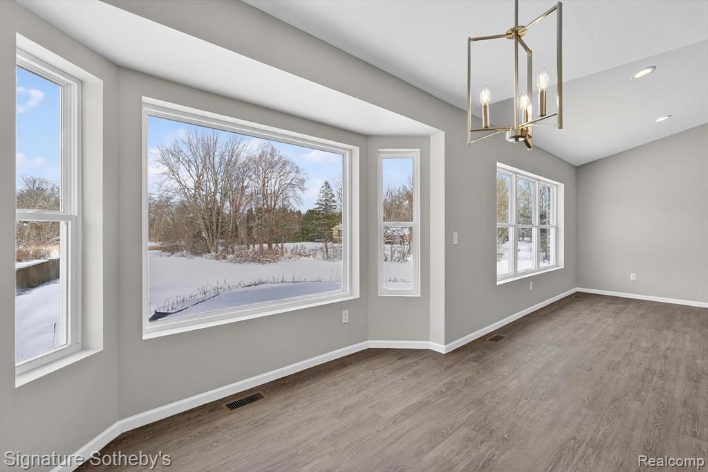 8515 Sandy Crest Drive, White Lake, MI, 00000