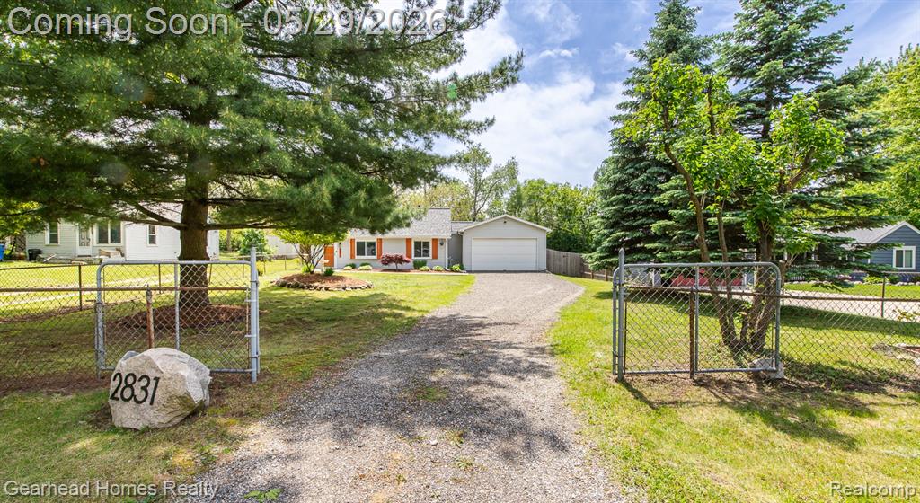 2831 Watkins Lake Road, Waterford, MI 48328 — Photo 43