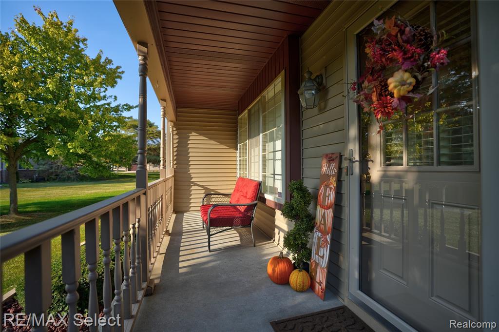 5059 Sandalwood Drive, Grand Blanc, MI 48439 — Photo 4