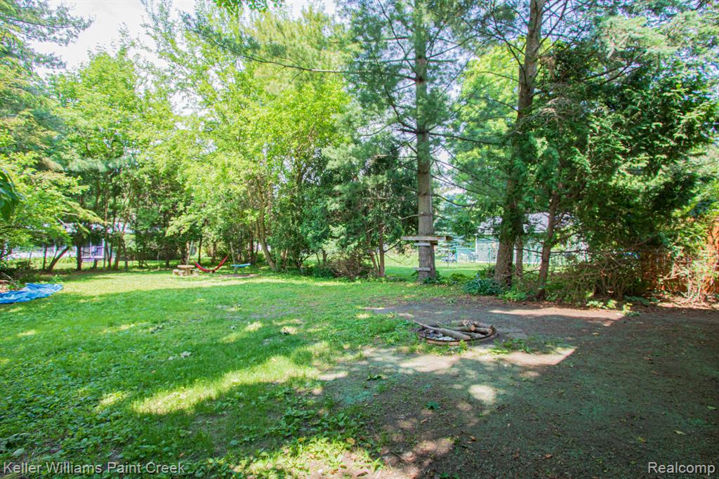 235 E Saint Clair Street, Almont, MI 48003 — Photo 36