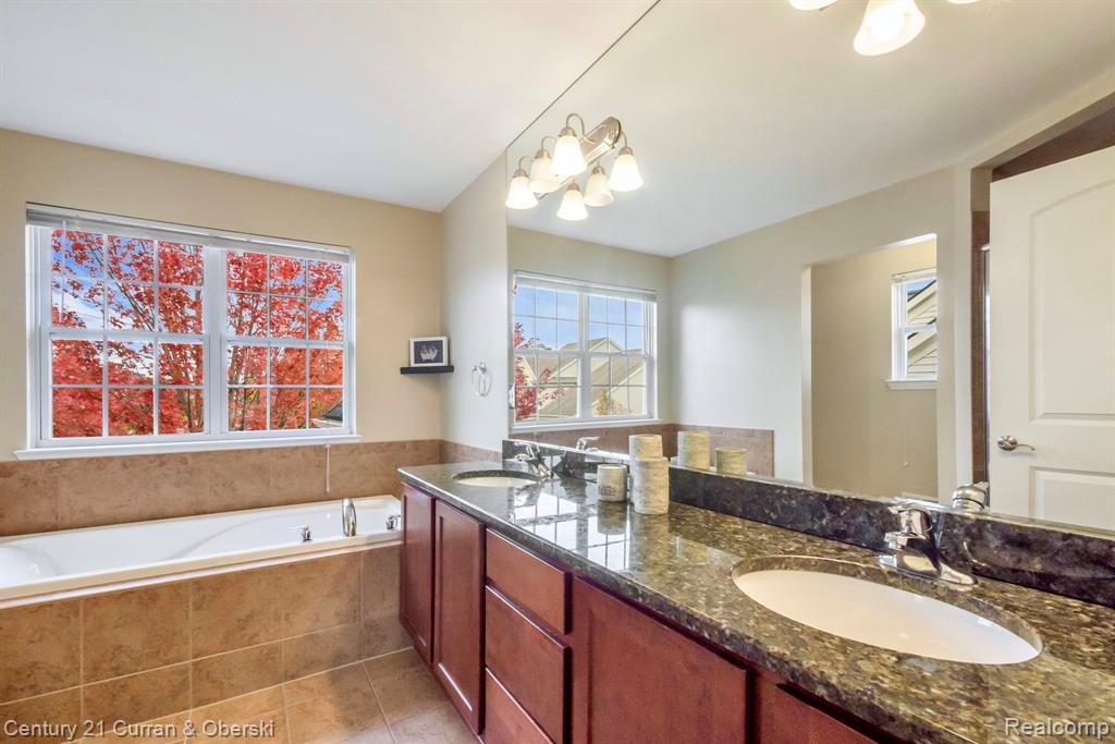 51207 Brompton, Novi, MI — Photo 33