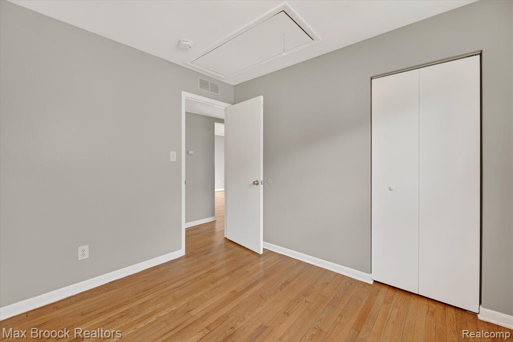 23448 Easterling Avenue, Hazel Park, MI 48030 — Photo 22