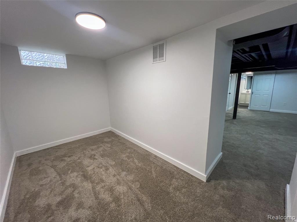 9961 Robson Street, Detroit, MI 48227 — Photo 28