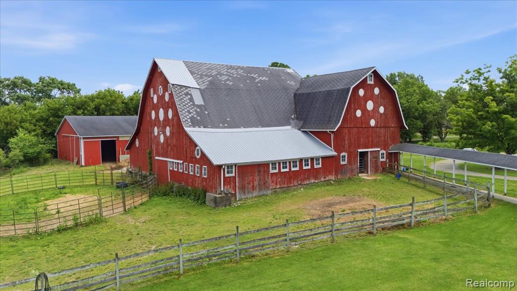 5726 Barnes Road, Millington, MI 48746 — Photo 12