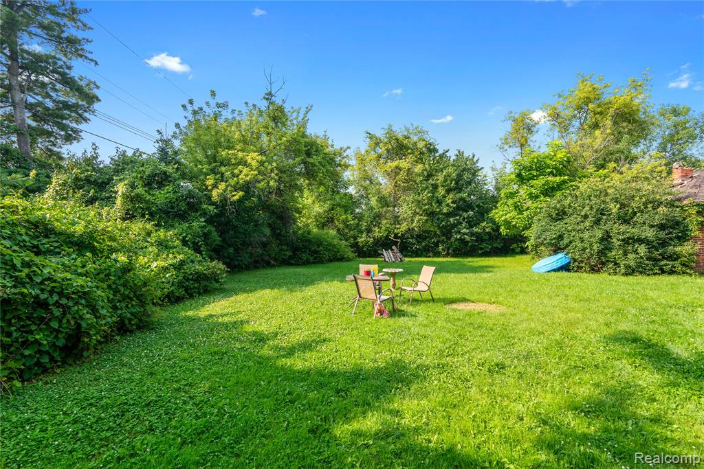 3279 Emmett Road, Emmett, MI 48022 — Photo 40