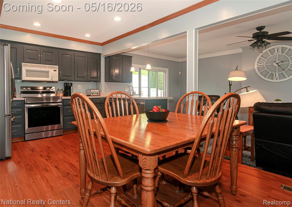 2446 Milverton Drive, Troy, MI 48083 — Photo 9