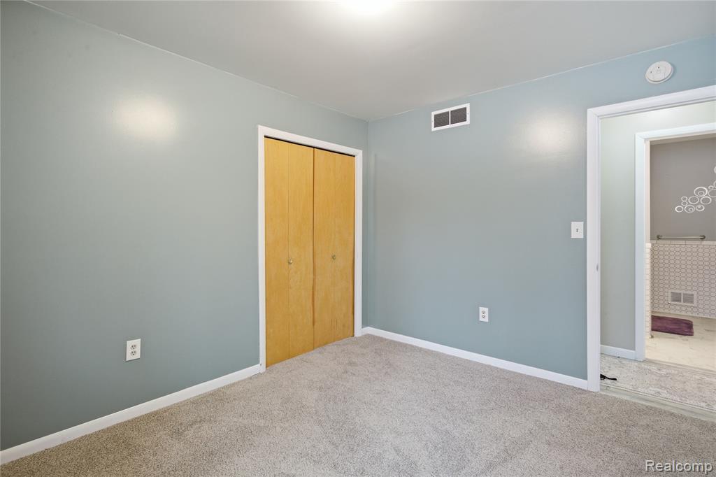 6522 Riverdale Road, Whitmore Lake, MI 48189 — Photo 11