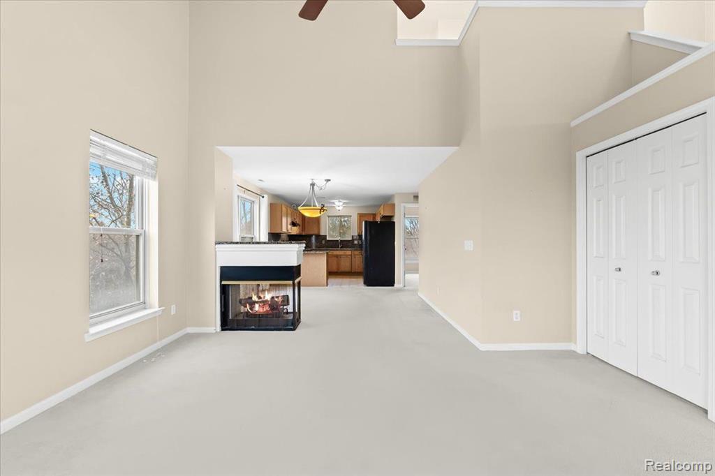 1039 FOUNTAIN VIEW Circle, South Lyon, MI 48178 — Photo 4