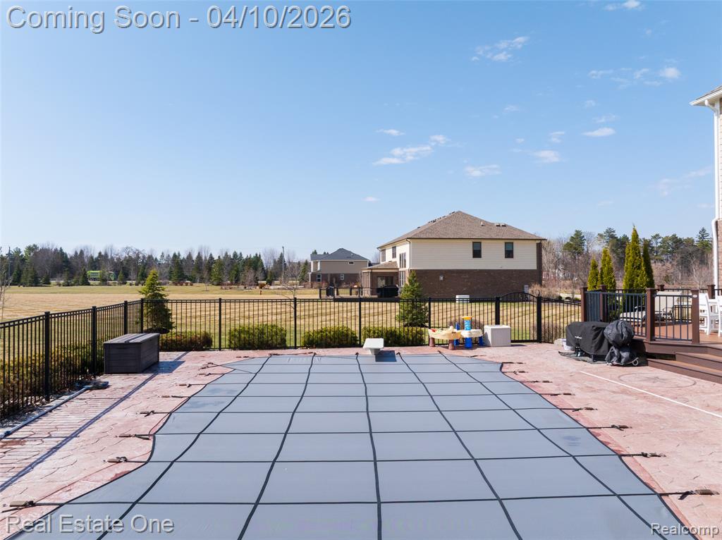 120 Crestview Drive, Rochester, MI 48306 — Photo 57