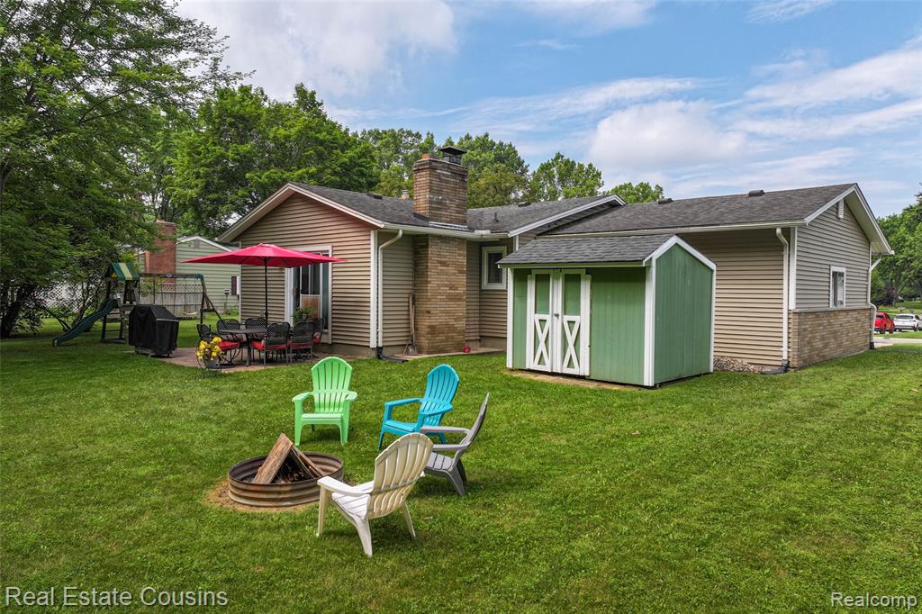8419 Belle Bluff Drive, Grand Blanc, MI 48439 — Photo 25