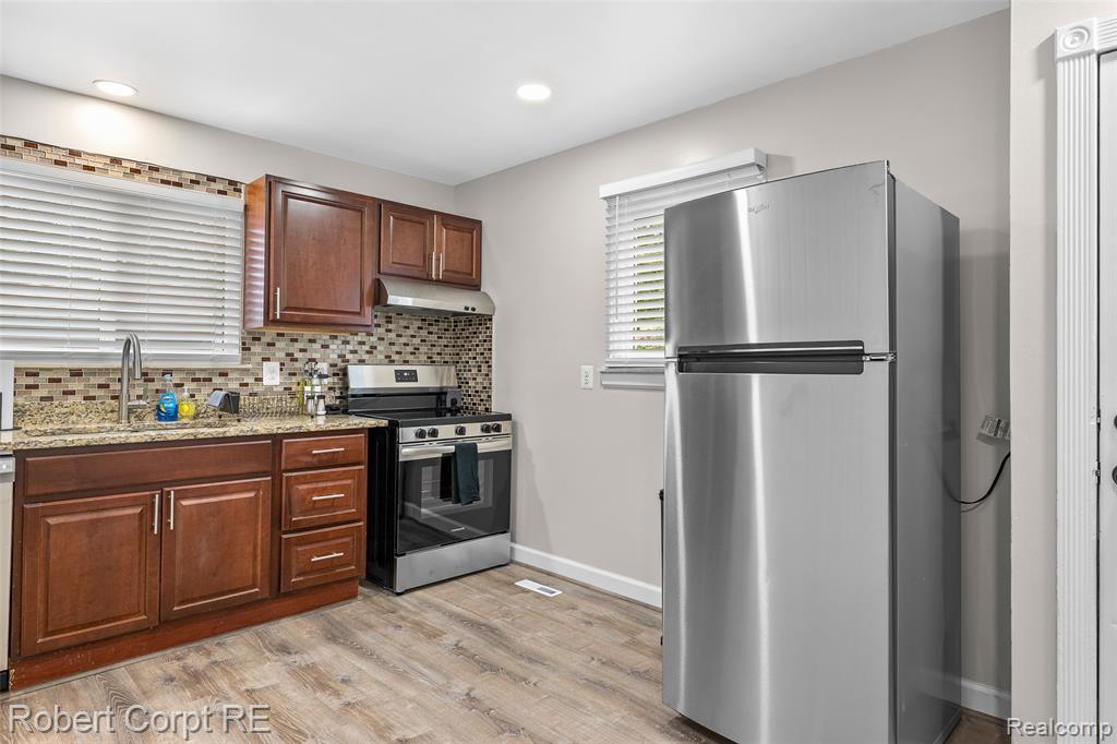 4772 Harding Street, Dearborn Heights, MI 48125 — Photo 5