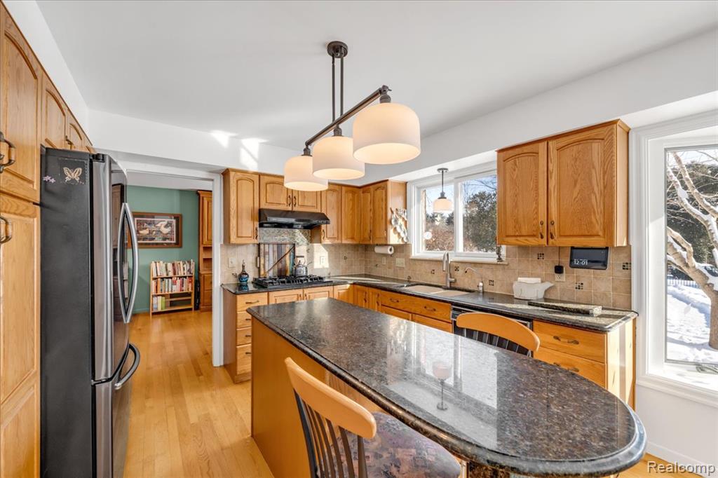 5815 Beechview Drive, Rochester, MI 48306 — Photo 9