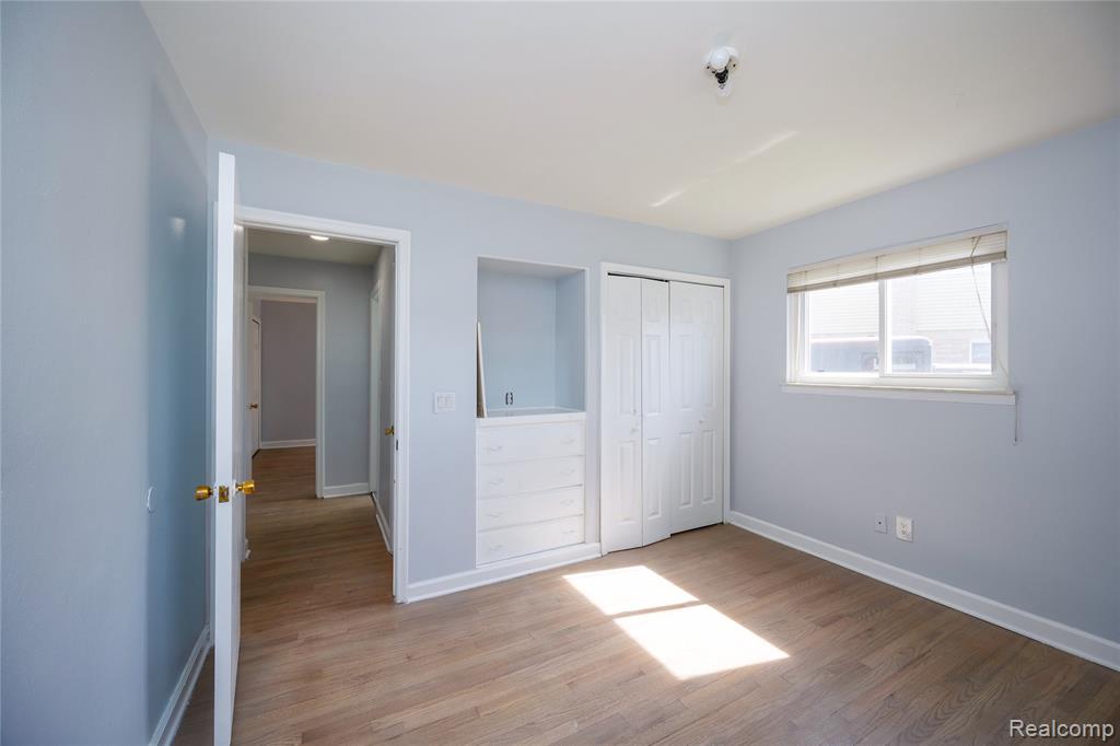5646 Cambourne Street, Dearborn Heights, MI 48127 — Photo 27