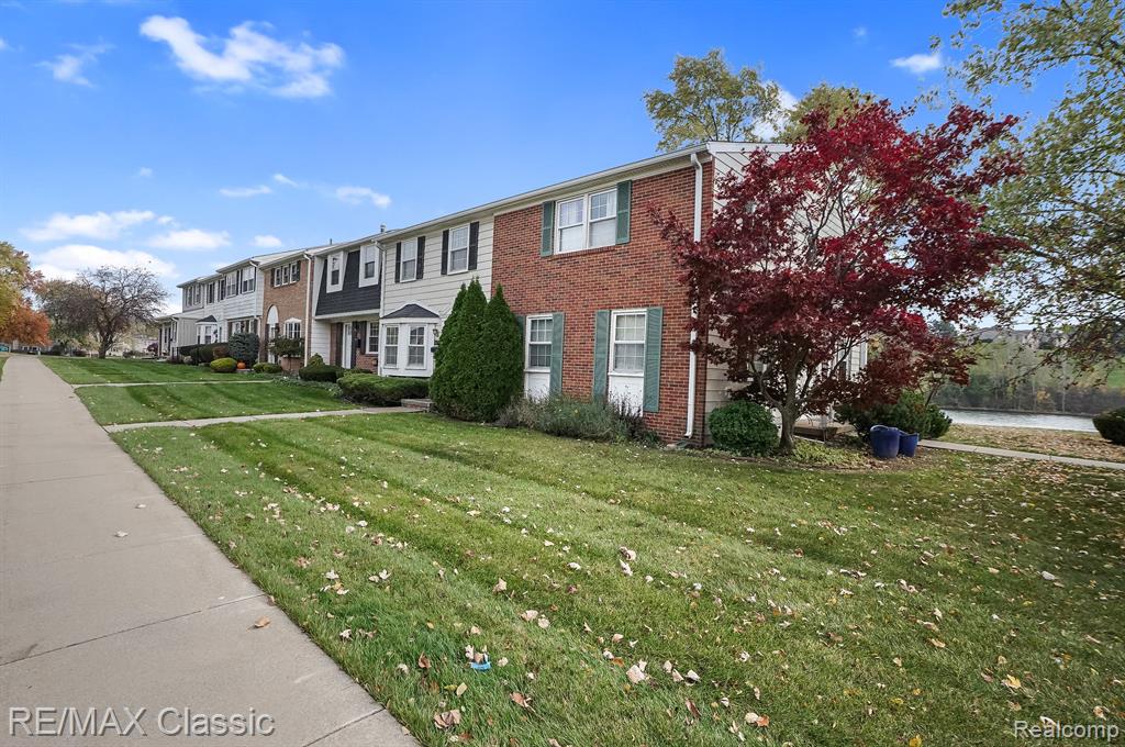19580 CRYSTAL LAKE Drive - Photo 4