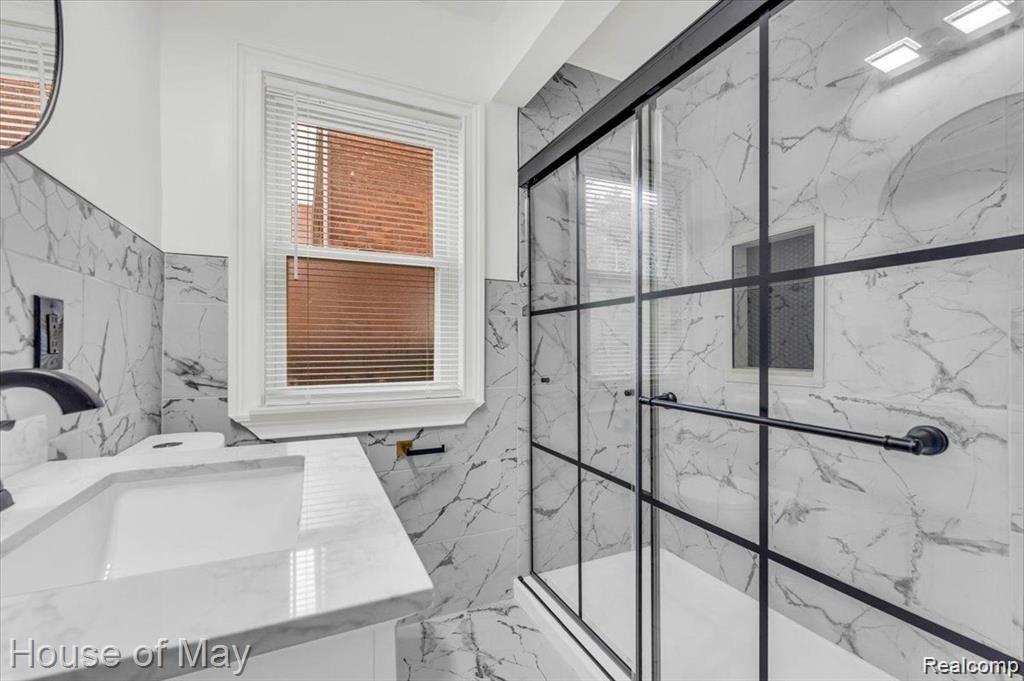 4702 YORKSHIRE Road, Detroit, MI 48224 — Photo 5