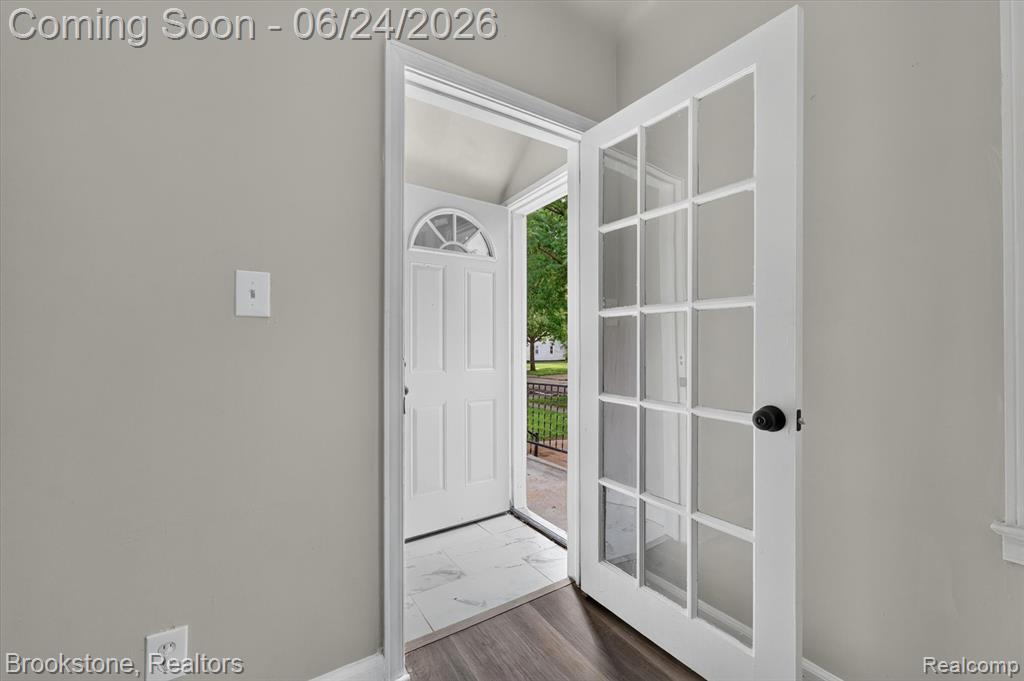 7203 Orchard Avenue, Warren, MI 48091 — Photo 6