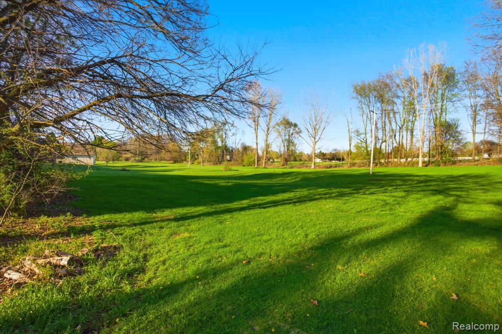 2411 Wixom Trail, Milford, MI 48381 — Photo 54