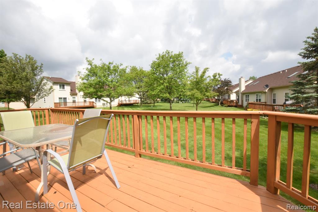 2117 OAKBROOK Boulevard, Walled Lake, MI 48390 — Photo 6