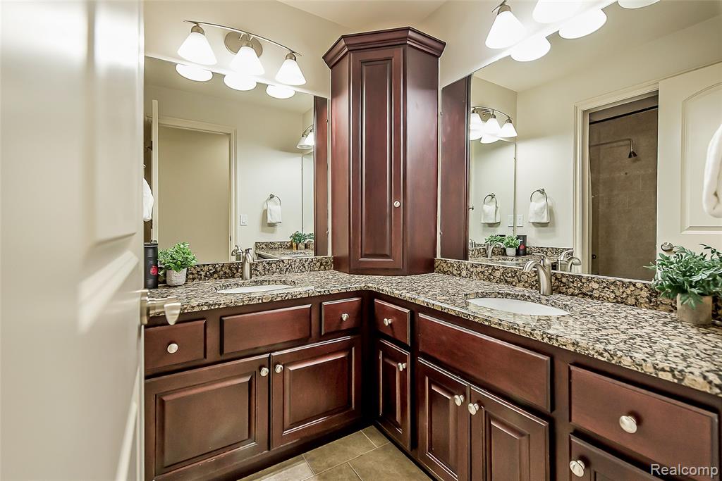 24935 Ravine Drive, South Lyon, MI 48178 — Photo 29