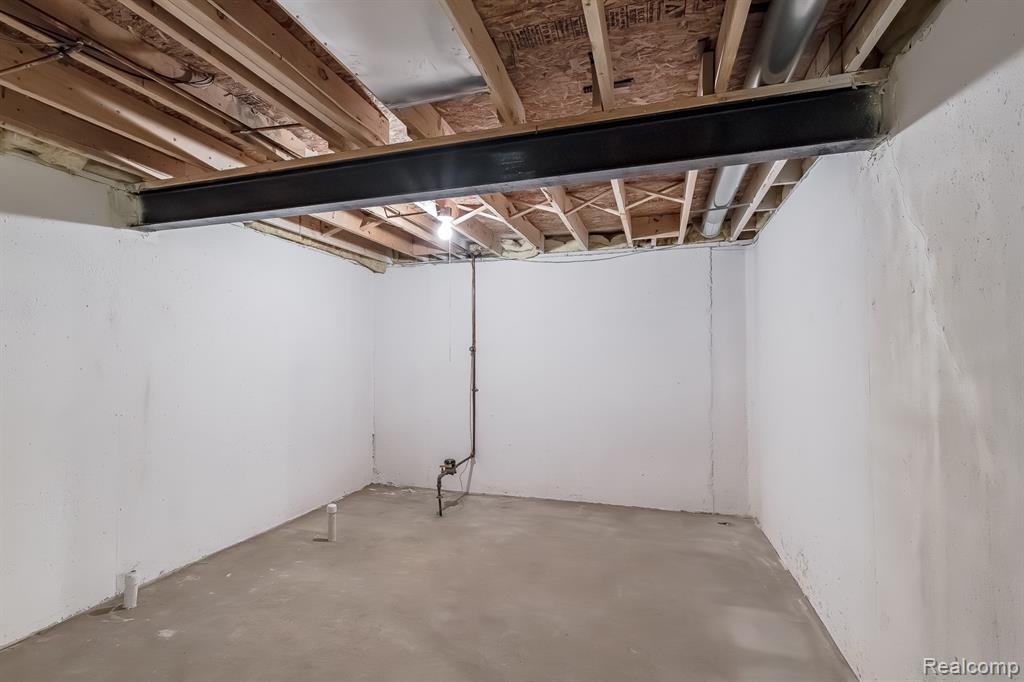 50077 Lexington Avenue E, Utica, MI 48317 — Photo 33
