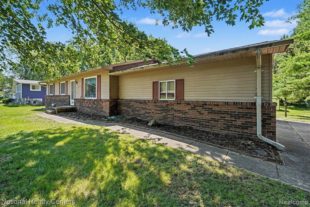 1800 Kingston Drive, Pinckney, MI 48169 — Photo 5