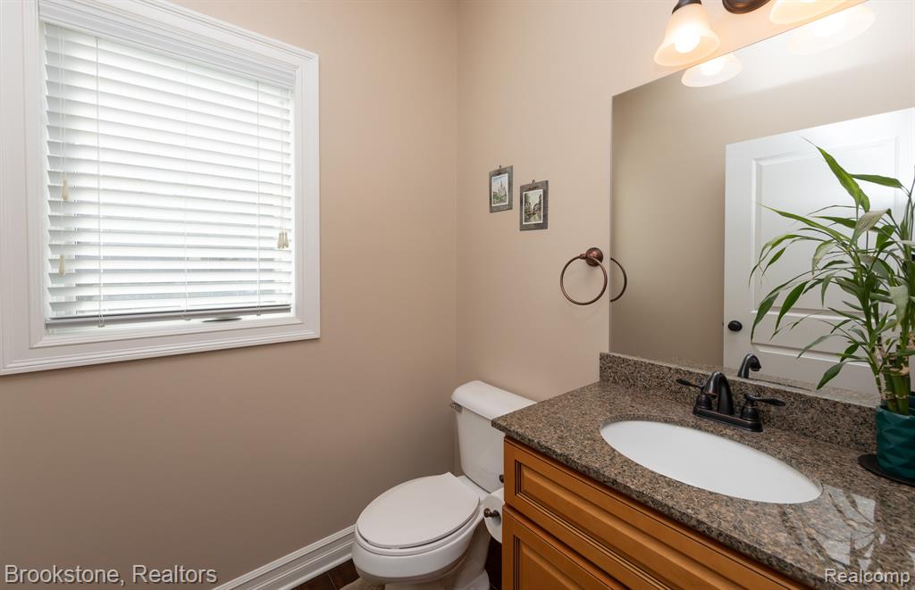 897 MOLDOVIA Drive, White Lake, MI — Photo 22