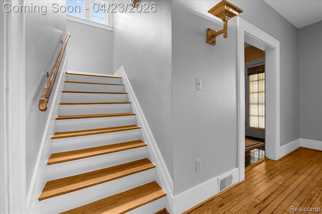 685 W Bethune Street, Detroit, MI 48202 — Photo 16