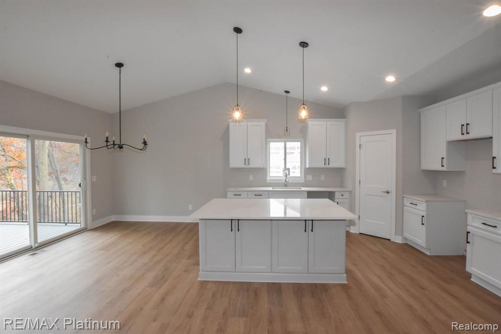 4580 STILLMEADOW Drive, Howell, MI 48843 — Photo 9