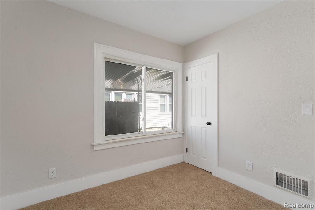 917 N Perry Street, Pontiac, MI 48340 — Photo 20