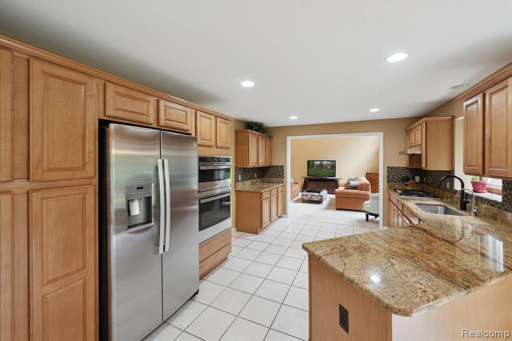 5993 Rosewood Parkway, White Lake, MI 48383 — Photo 12